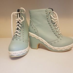 Womens' booties